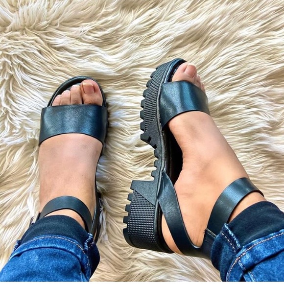 One band platform sandals 10 - Picture 6 of 8